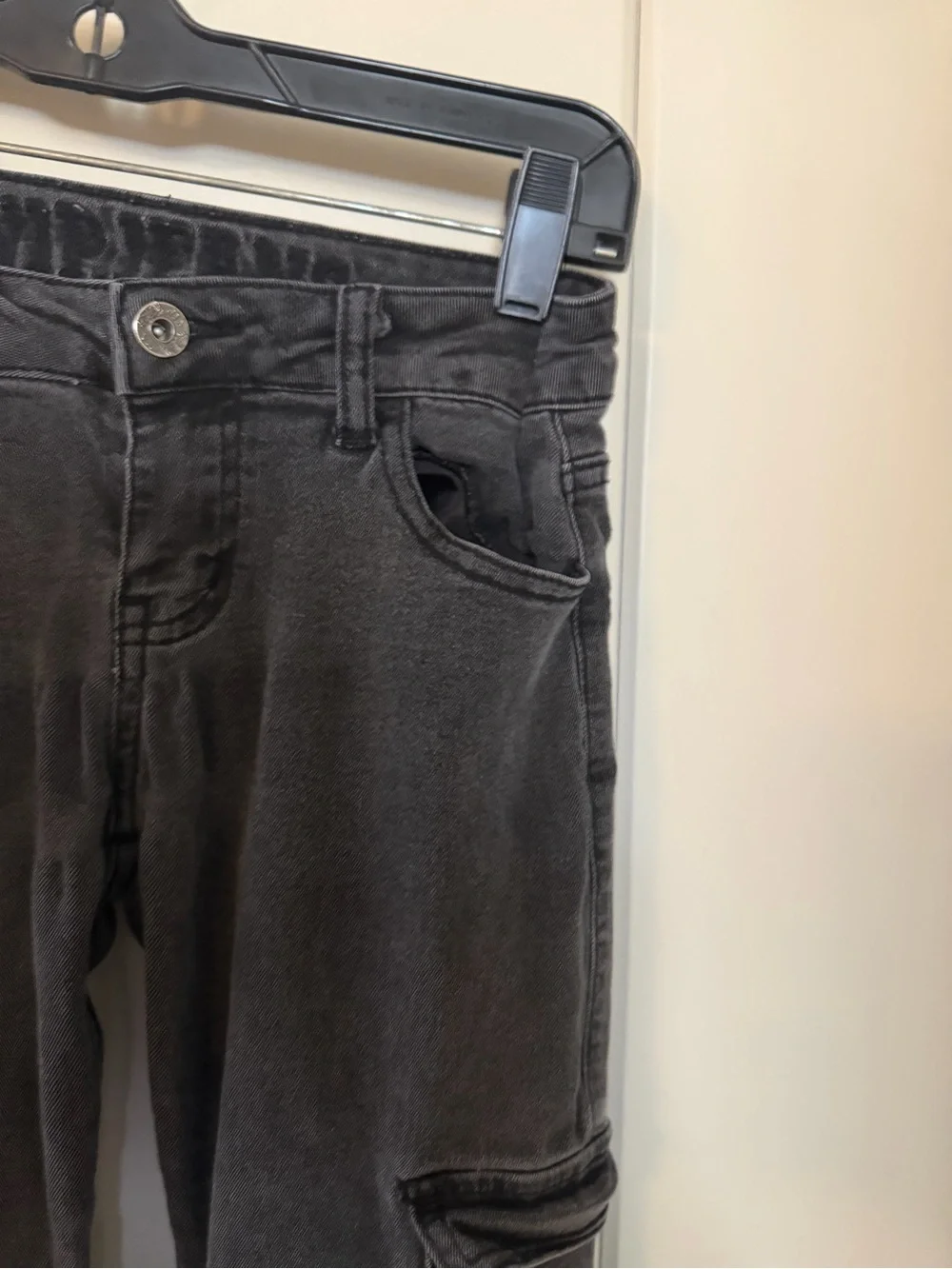 V.I.P. Girls Size 10 Vintage Y2K Black Cargo Jeans Multi Pocket Flare